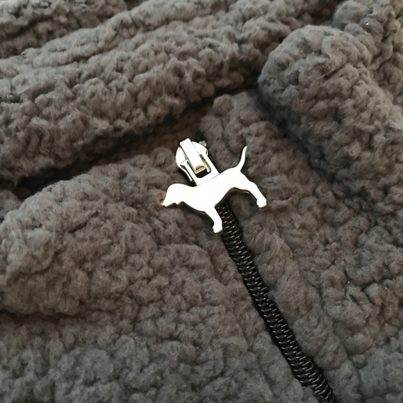 PINK Sherpa Fleece Vest New in Original Packaging - Picture 5 of 7